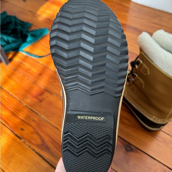 Sorel Boots - Picture 2 of 3